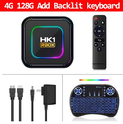 El HK1 RBOX K8 es un TV Box con Android 13, equipado con el procesador RK3528 y opciones de almacenamiento de 4GB de RAM con 32GB, 64GB o 128GB de ROM. Soporta WiFi 6 de 5G, resolución 4K y 8K, reproducción 3D y conexión B